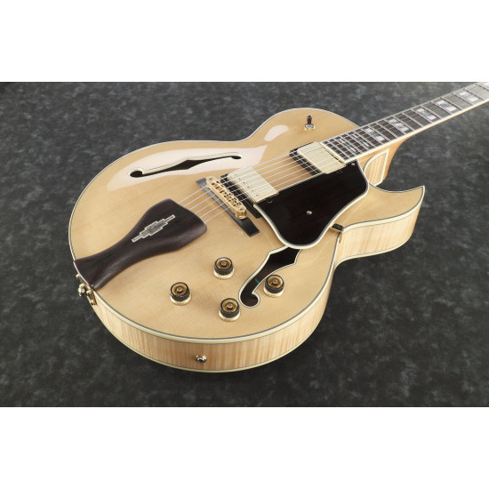 IBANEZ LGB30 NT GEORGE BENSON SIGNATURE ARCHTOP IBANEZ LGB30 NT GEORGE BENSON SIGNATURE ARCHTOP