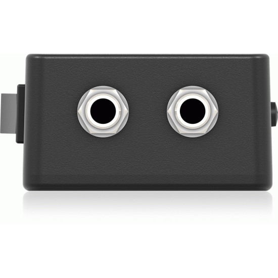 The Behringer ULTRA-DI DI400P DI Box