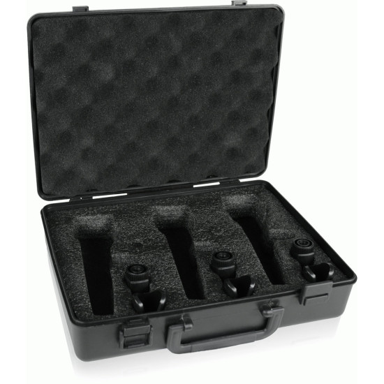 The Behringer Ultravoice XM1800S Microphone