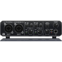 The Behringer U-phoria Umc202hd Interface